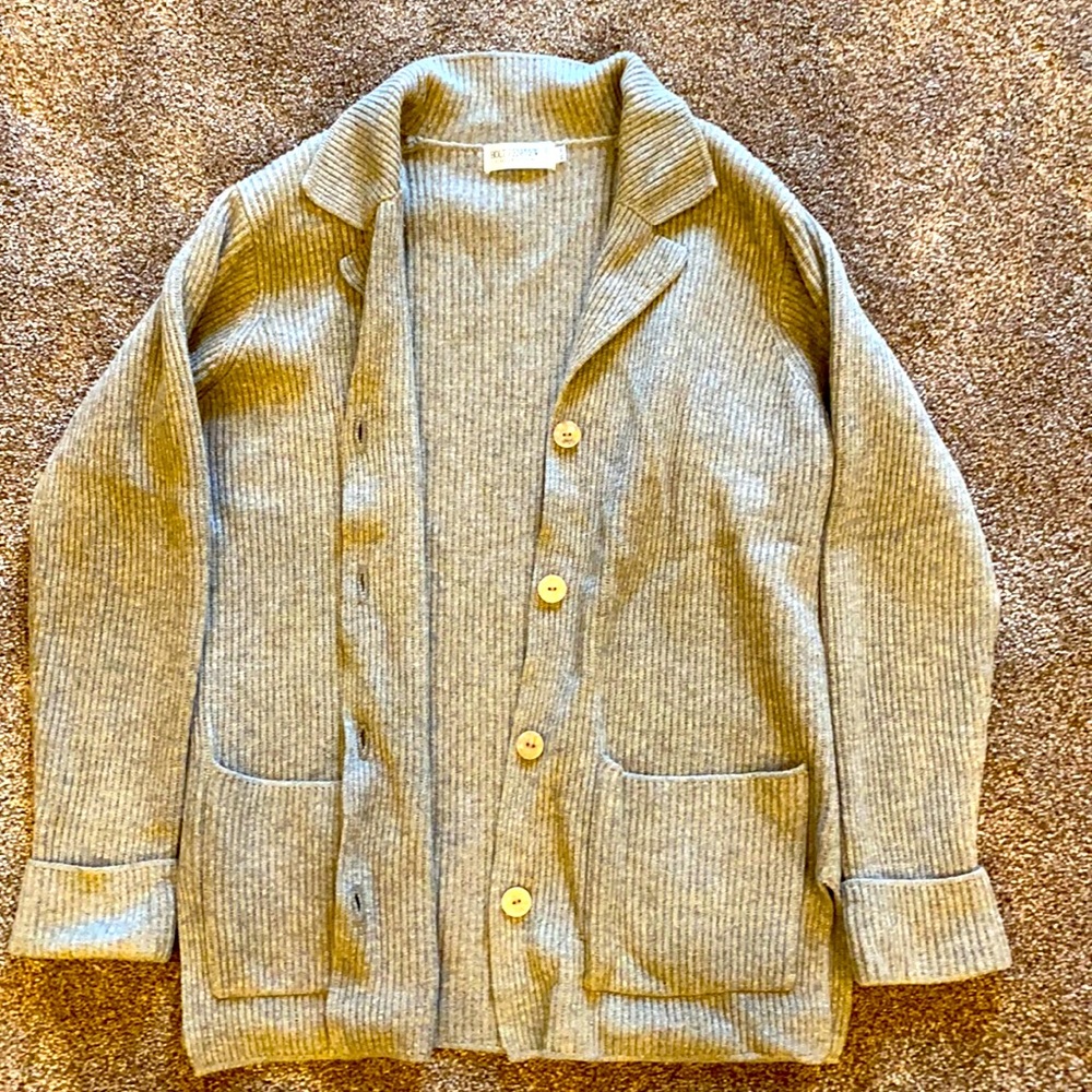HOLT AND RENFREW M sweater